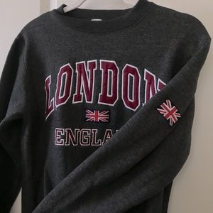 Dark gray London sweatshirt